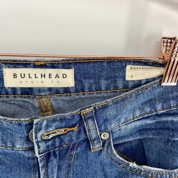 Bullhead Medium Wash Distressed Boyfriend high rise Jeans JR 1 - Picture 2 of 4